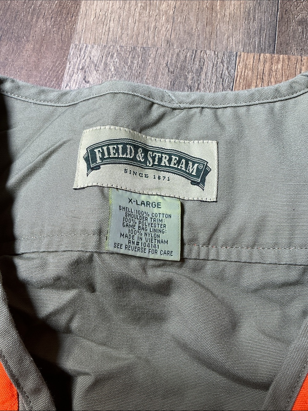 Field & Stream Hunting Vest - Picture 2 of 3